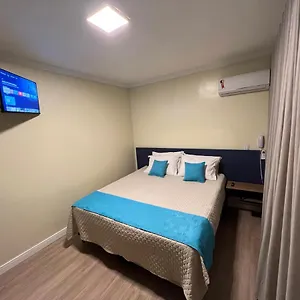 Hotel Suntuoso 
