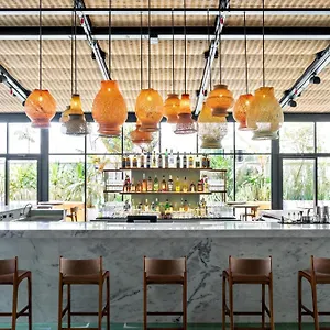 Hotel Canopy By Hilton Jardins *****